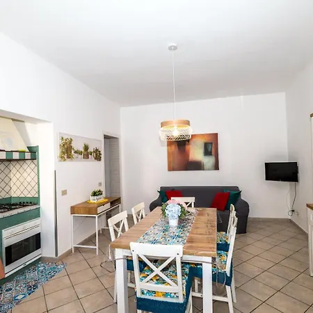 Apartment Casavacanzeaurora San Vito Lo Capo