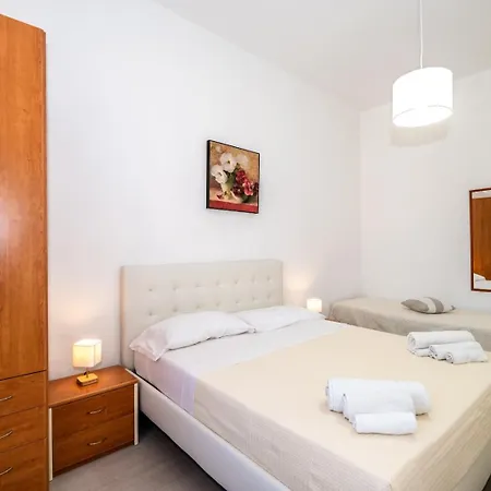 Casavacanzeaurora Apartment