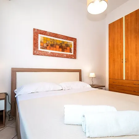 Appartement Casavacanzeaurora *